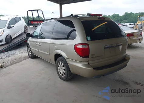 2005 Chrysler Town & Country Touring из США, поврежденный, VIN 2C4GP54L25R444974